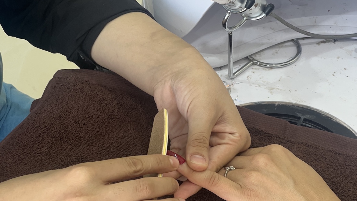 Manicure & Pedicure
